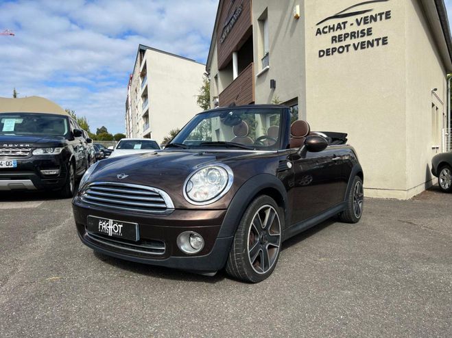 Mini Cooper Cabriolet 1.6i - 120 MARRON FONCE de 2010