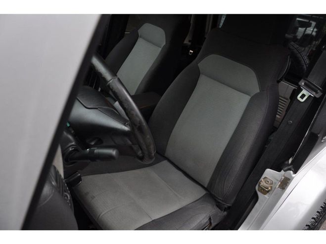 Jeep Wrangler 4.0i - 177 BVA 2006 Sahara Gris Mtallis de 2006