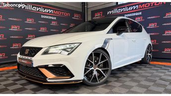 Voir détails -Seat Leon cupra performance 2.0 tsi 290cv dsg7 pha à Cappelle-la-Grande (59)