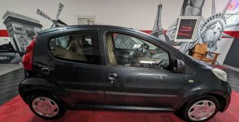  Voir détails -Peugeot 107 1.4 HDi 54ch Trendy à Claye-Souilly (77)