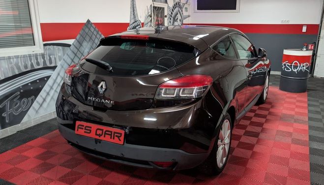 Renault Megane  3 Coupe 1.9 dCi 130 cv XV de France  de 2011