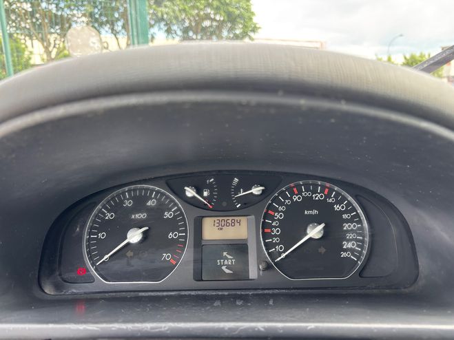 Renault Laguna 1.8 16S PRIVILEGE Gris de 2001