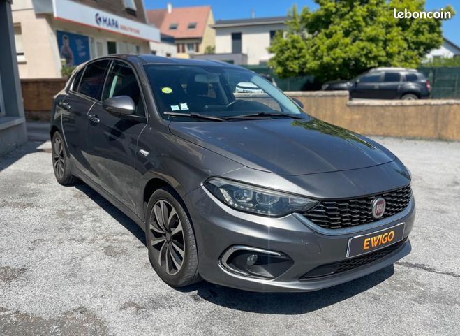 Fiat Tipo 1.6 MJT 120 CH LOUNGE ATTELAGE Gris de 2017