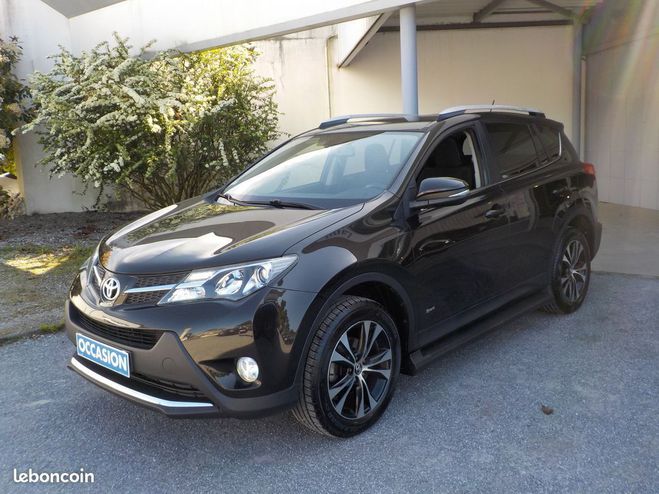 Toyota RAV 4 4 124 d-4d sport edition 4wd Marron de 2015