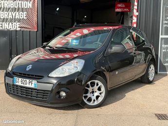  Voir détails -Renault Clio 3 1.2 i 16V 75CH 158 000 KLM à vreux (27)
