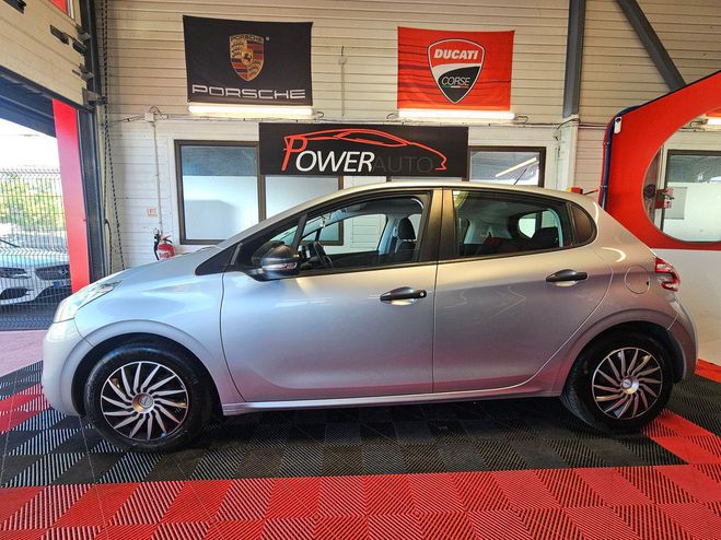 Peugeot 208 1.4 hdi 199004KMS Gris de 2013