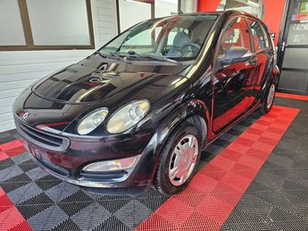  Voir détails -Smart Forfour BLACK EDITION 55 à Blois (41)