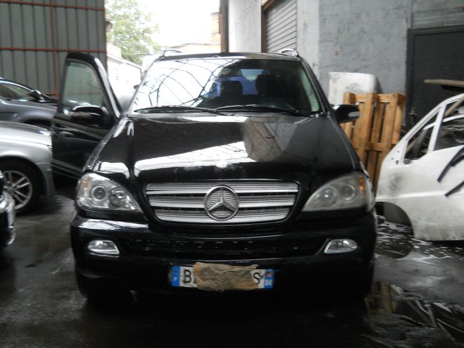 Mercedes Classe ML 2L7 - vente pieces occasion 4x4 NOIR de 2003