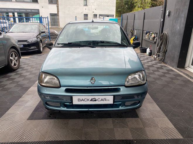 Renault Clio 1.2i RN BLEU CLAIR de 1996