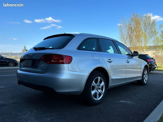 Audi A4 Avant 1.8 ATTRACTION 160 CH Gris de 2008