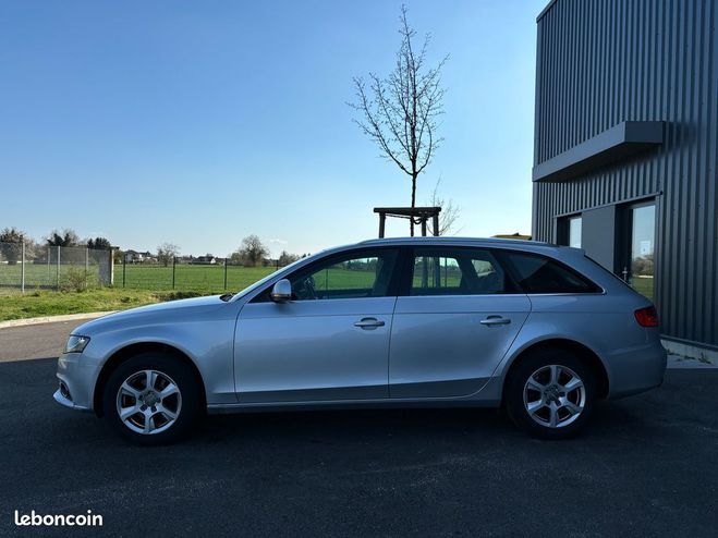 Audi A4 Avant 1.8 ATTRACTION 160 CH Gris de 2008