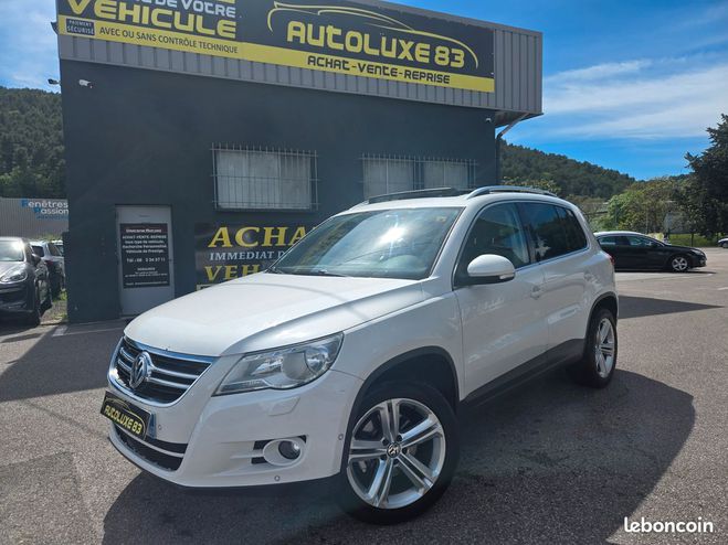 Volkswagen Tiguan 2.0 tdi 140 cv confortline jante r line Blanc de 2010