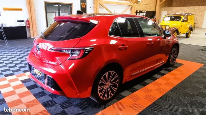 Toyota Corolla 1.8 122H 100 HYBRID FULL-HYBRID DESIGN B Rouge de 2020
