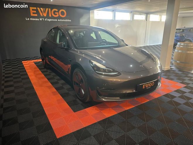 Tesla Model 3 ELECTRIC 240 50KWH GRANDE AUTONOMIE PROP Gris de 2023