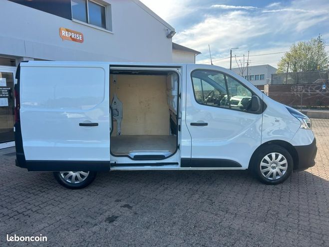 Renault Trafic (15816 HT) 2.0 DCI 120 L1H1 GRAND CONFOR Blanc de 2021