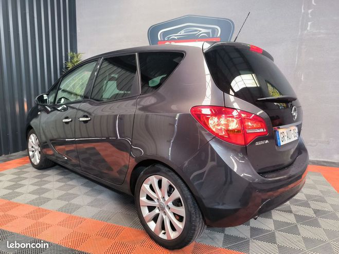 Opel Meriva 1.4 Turbo Twinport 120cv Essentia 50.000 Gris de 2011