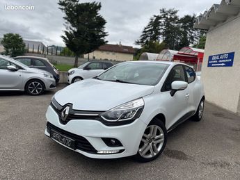  Voir détails -Renault Clio St 0.9 TCe 90ch energy Business E6C à Saint-Martin-d'Hres (38)