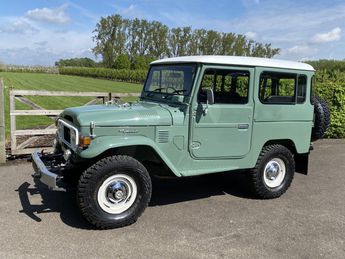  Voir détails -Toyota Land Cruiser FJ40 - 1973 à Sint-Truiden (38)