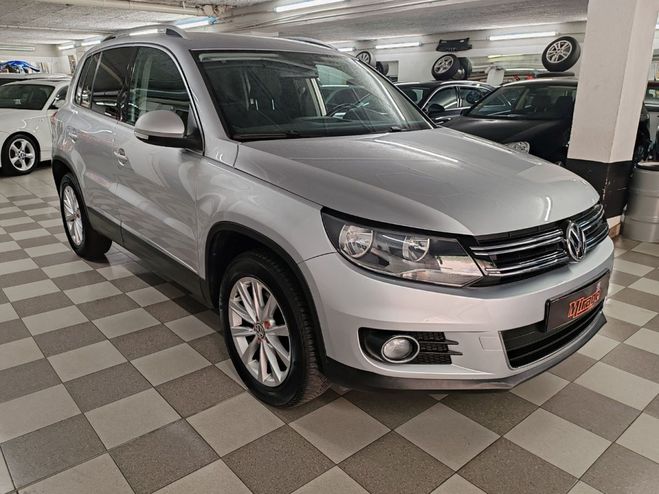 Volkswagen Tiguan 2.0 TDI 140 FAP BlueMotion Technology Sp Gris de 2014