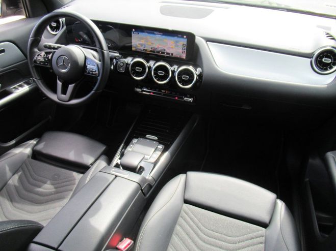 Mercedes Classe GLA 200 D 150CH BUSINESS LINE 8G-DCT Noir Cosmos de 2022