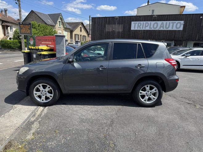 Toyota RAV 4 4 2.2 - 150 D-4D Life clim   attelage GRIS FONCE de 2009