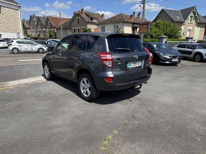 Toyota RAV 4 4 2.2 - 150 D-4D Life clim   attelage GRIS FONCE de 2009