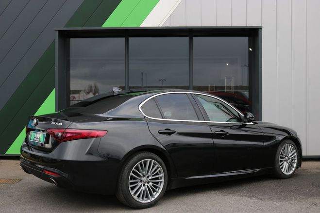 Alfa romeo Giulia 2.2 180 AT8 Lusso NOIR de 2016