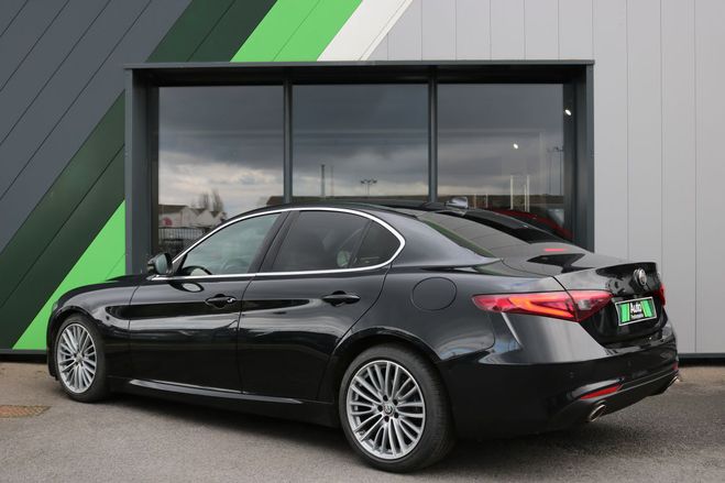 Alfa romeo Giulia 2.2 180 AT8 Lusso NOIR de 2016