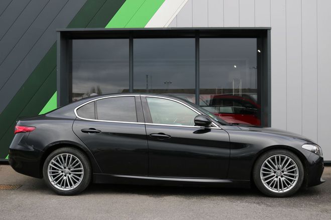 Alfa romeo Giulia 2.2 180 AT8 Lusso NOIR de 2016