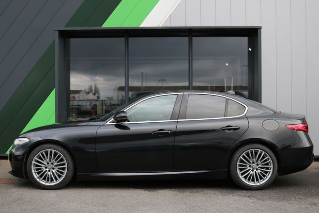 Alfa romeo Giulia 2.2 180 AT8 Lusso NOIR de 2016