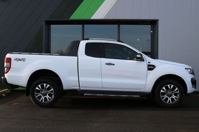 Ford Ranger SUPER CABINE 3.2 TDCi 200 4X4 BVA6 WILDT BLANC de 2017