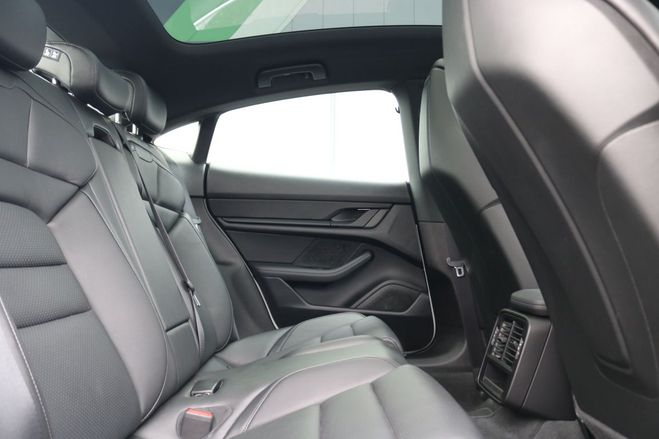Porsche Taycan 571 avec batterie performance plus  Blanc de 2020