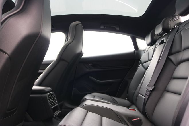 Porsche Taycan 571 avec batterie performance plus  Blanc de 2020