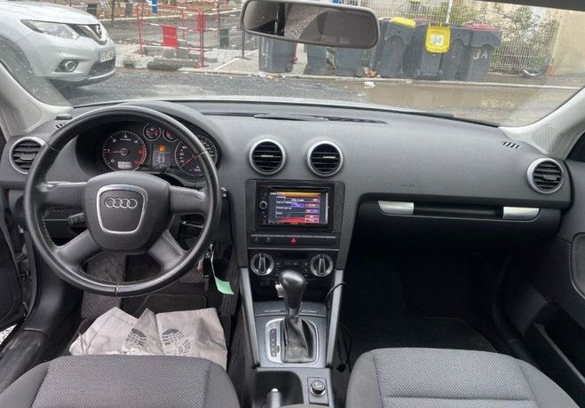 Audi A3 BVA 1.6 TDI 105CH DPF START/STOP  de 2010