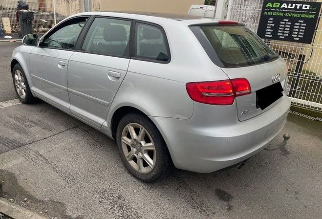 Audi A3 SPORTBACK 1.6 TDI 105CH DPF START/STOP A  de 2010