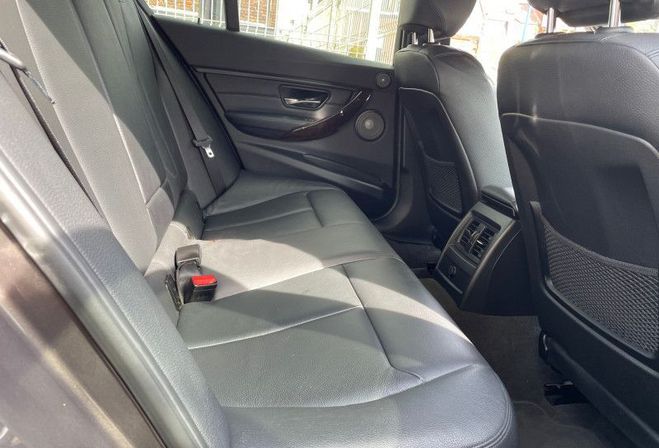 BMW Serie 3 (F30) 320D 184CH LUXURY  de 2012