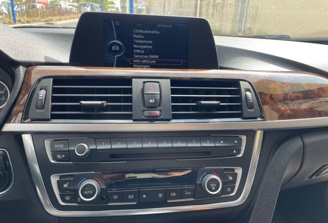 BMW Serie 3 (F30) 320D 184CH LUXURY  de 2012