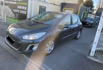  Voir détails -Peugeot 308 1.6 HDI92 FAP STYLE 5P à Harnes (62)