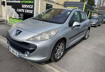  Voir détails -Peugeot 207 1.6 16V EXECUTIVE 5P à Harnes (62)