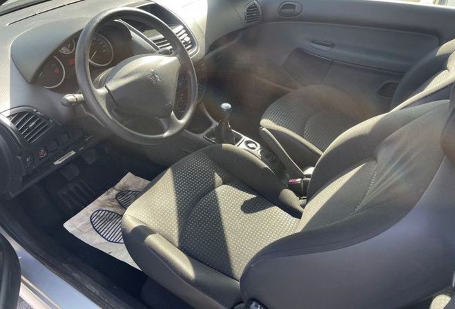 Peugeot 206 1.1 TRENDY 3P  de 2010
