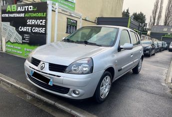  Voir détails -Renault Clio II 1.2 16V 75CH CAMPUS CLIM 5P à Harnes (62)