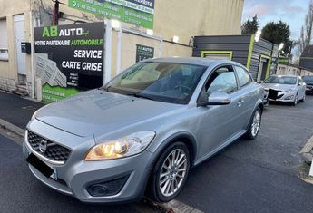  Voir détails -Volvo C30 1.6 D 110CH MOMENTUM à Harnes (62)