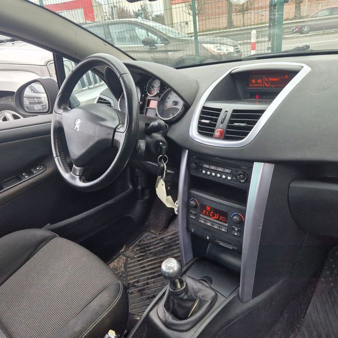 Peugeot 207 (2) 1.6 HDI 110 SPORT CABRIOLET ROULE TE Gris fonc de 2008