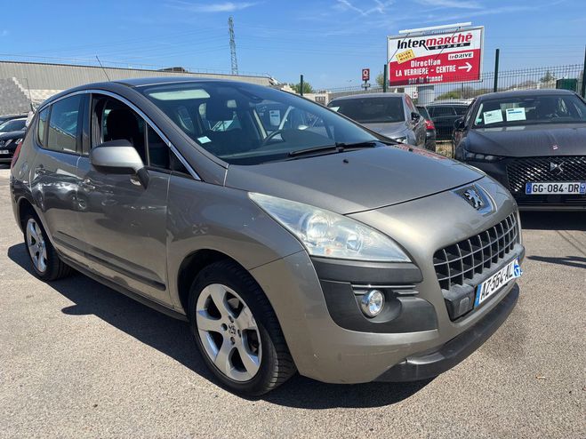 Peugeot 3008 1.6 HDI 112 ACTIVE BEAU SUV FIABLE  Gris fonc de 2010