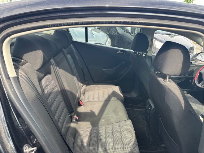Volkswagen Passat VI 2.0 TDI 140 CONFORTLINE Noir de 2008