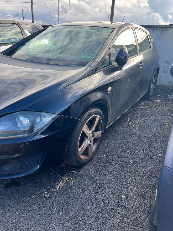 Seat Leon II (2) 1.4 TSI 125 FR PROBELME MOTEUR NO Noir de 2010