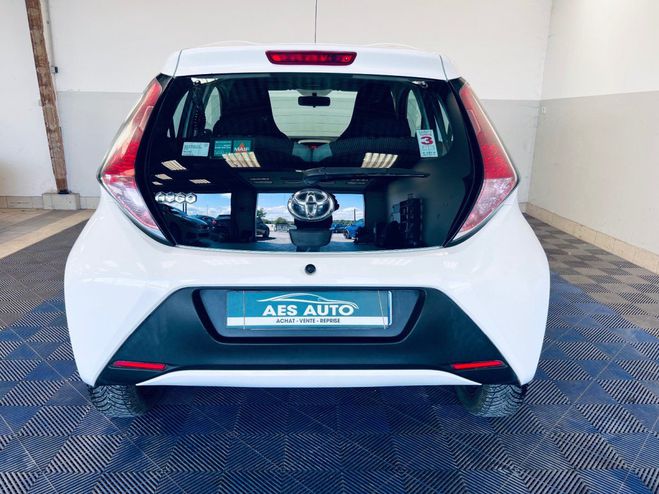 Toyota Aygo 1.0 VVT-i x-play Blanc de 2017