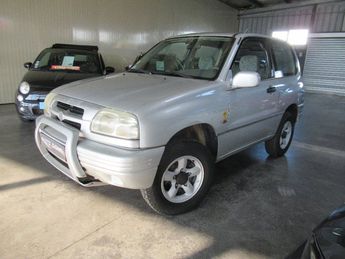  Voir détails -Suzuki Vitara 1.6 95cv 4X4 à Aubire (63)