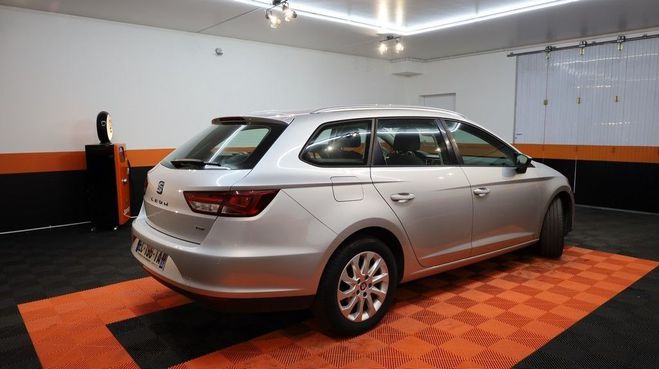 Seat Leon 1.6 TDI 110CH FAP STYLE BUSINESS START&S Gris F de 2016