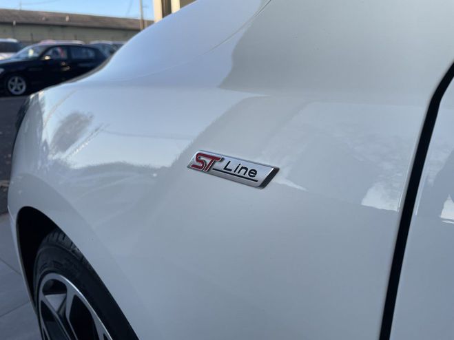 Ford Focus 1.0 EcoBoost 125 SetS ST Line Blanc de 2019